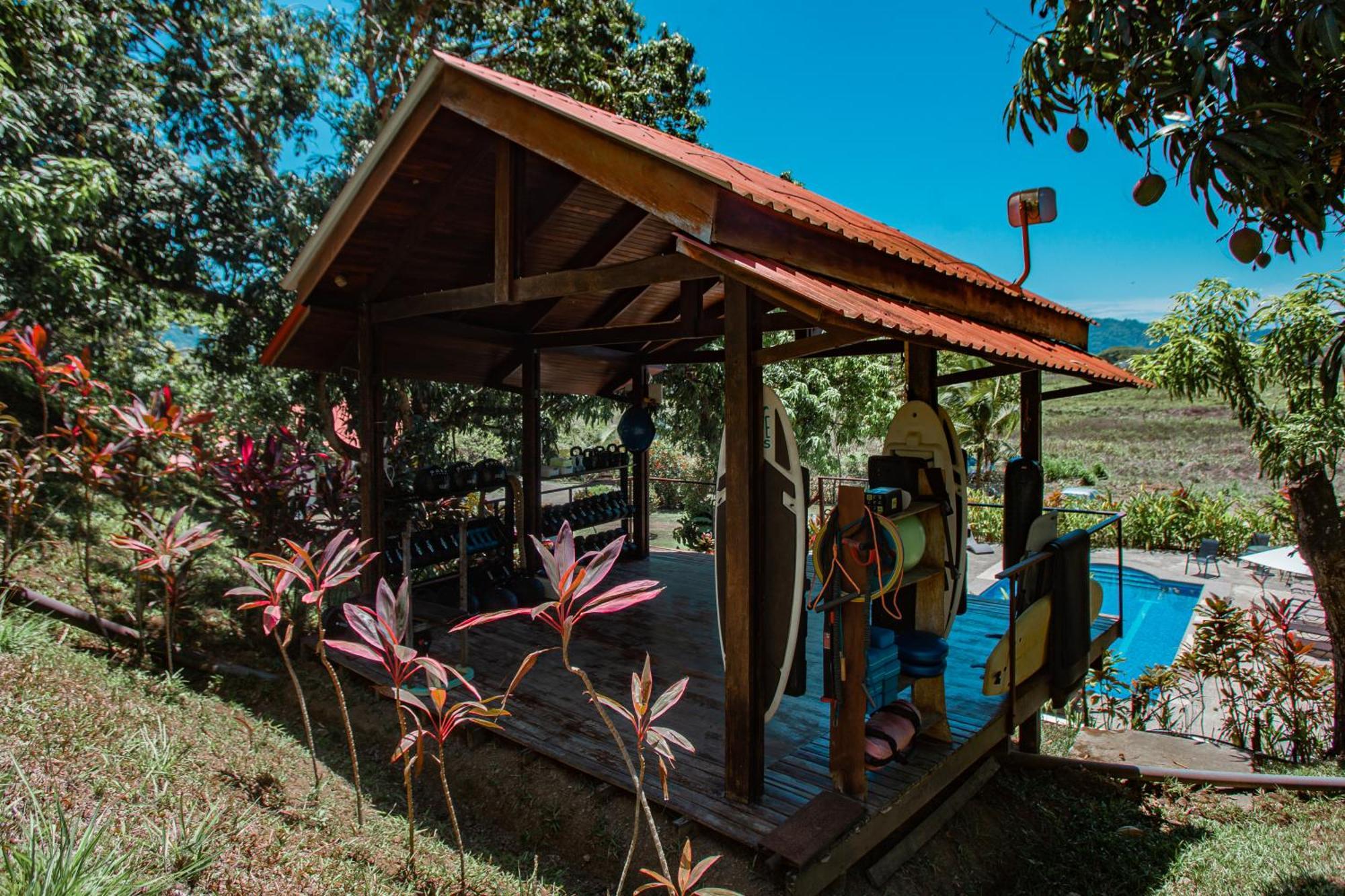 Surf Synergy All-Inclusive Surf Retreat Jacó Εξωτερικό φωτογραφία