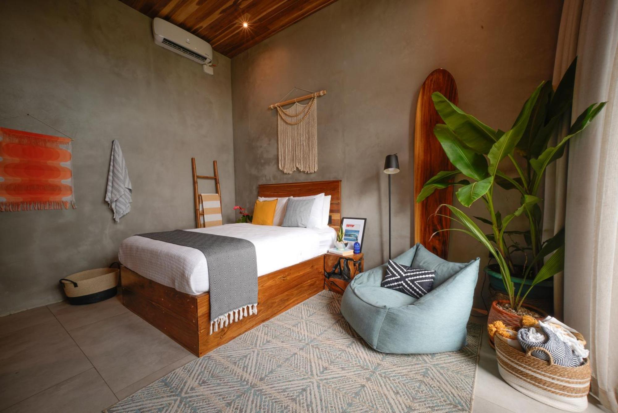 Surf Synergy All-Inclusive Surf Retreat Jacó Εξωτερικό φωτογραφία