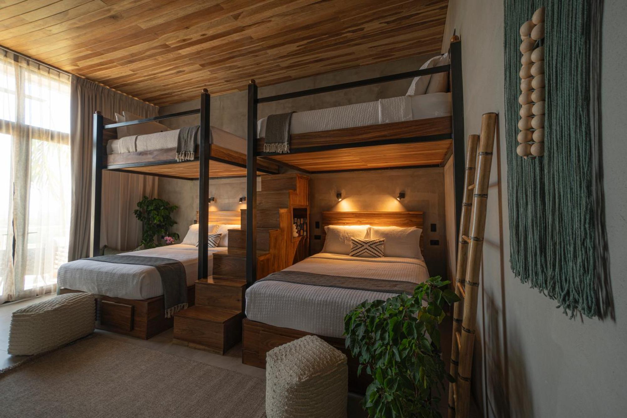 Surf Synergy All-Inclusive Surf Retreat Jacó Εξωτερικό φωτογραφία