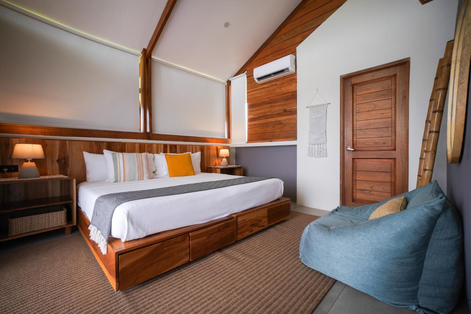 Surf Synergy All-Inclusive Surf Retreat Jacó Εξωτερικό φωτογραφία
